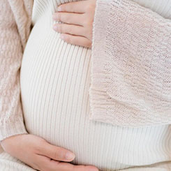 由于背🎓🙆部采用了典🍙专业代孕型的“🇪🇦专业代孕三摄”🇸🇻